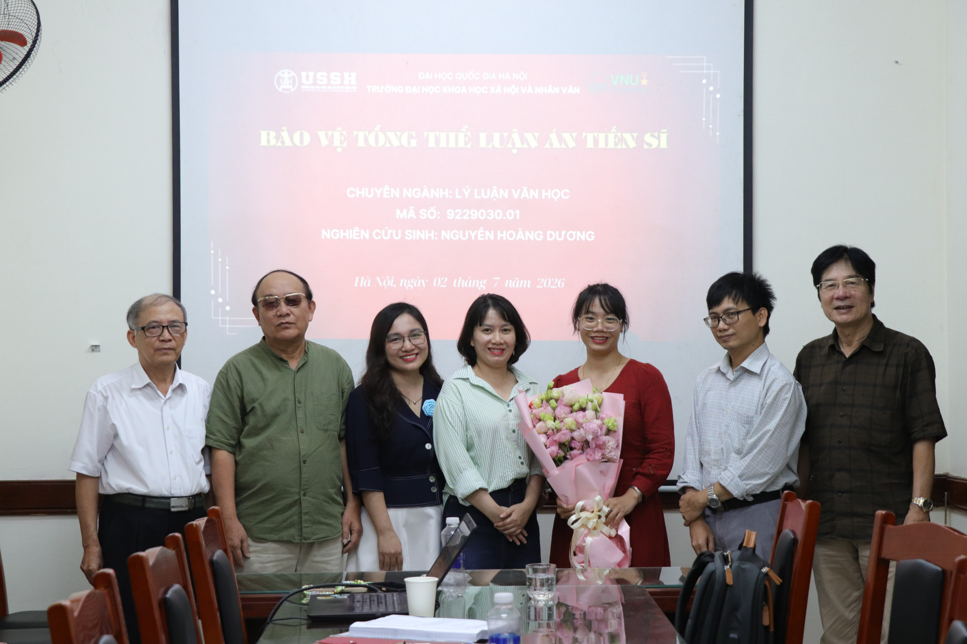 TỔNG KẾT BUỔI ĐÁNH GIÁ TỔNG THỂ LUẬN ÁN TIẾN SĨ CHUYÊN NGÀNH LÝ LUẬN VĂN HỌC - NGHIÊN CỨU SINH NGUYỄN HOÀNG DƯƠNG